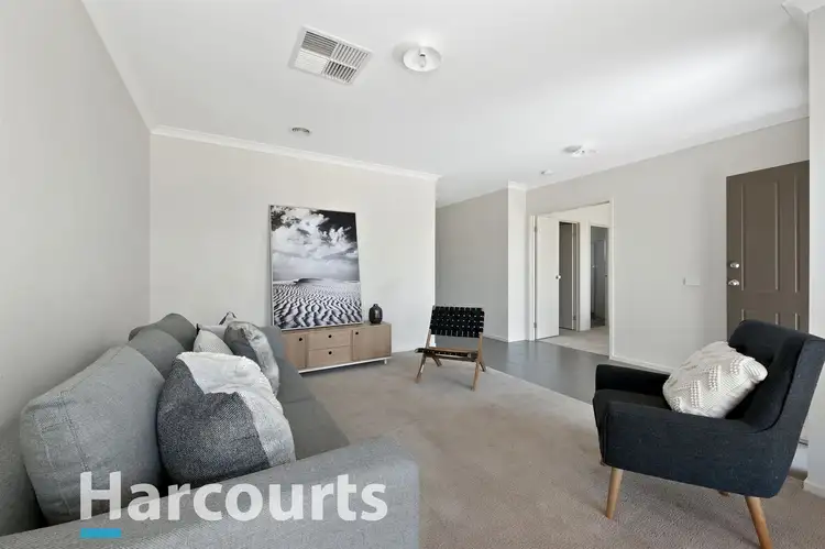 Second view of Homely house listing, 8 Naroo Street, Alfredton VIC 3350