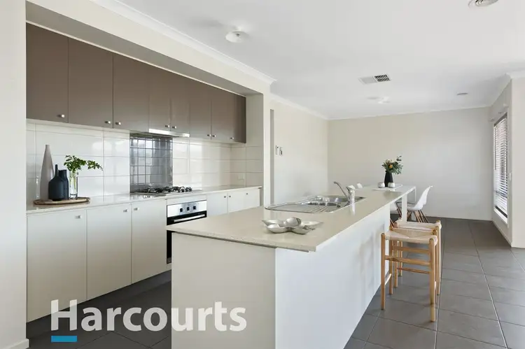 Fifth view of Homely house listing, 8 Naroo Street, Alfredton VIC 3350