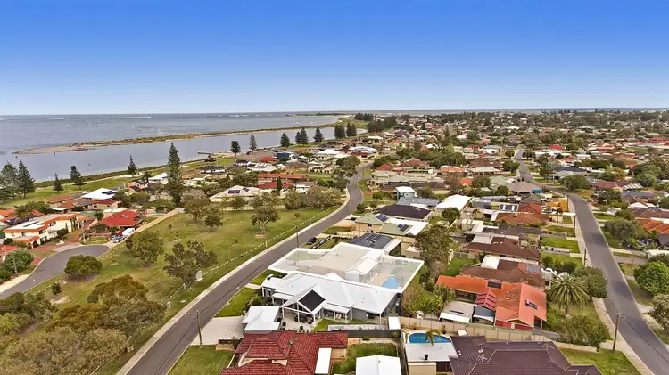 180 Penguin Road, Safety Bay WA 6169