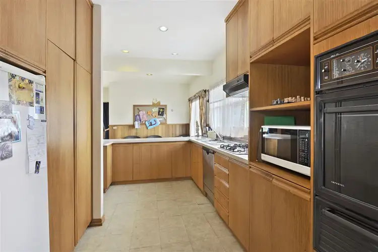 Fifth view of Homely house listing, 2 Heather Avenue, Mount Clear VIC 3350