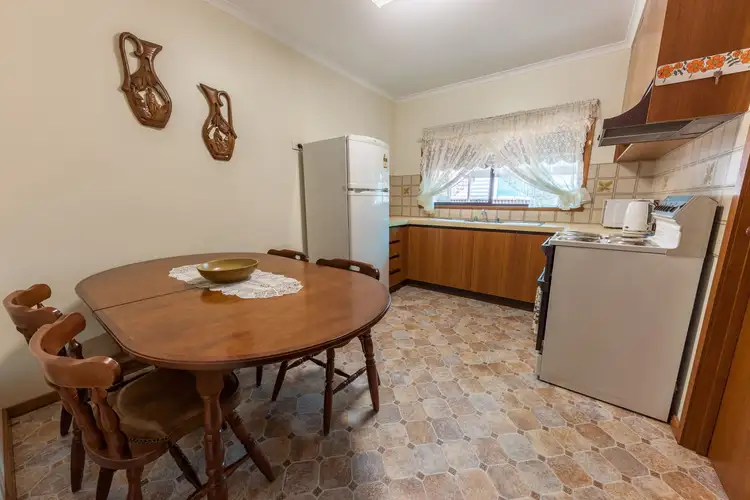 Second view of Homely unit listing, 2/10 Johnstons Lane, Wangaratta VIC 3677