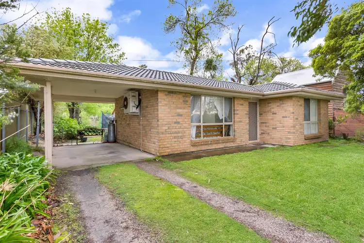 9 Oak Avenue, Bridgewater SA 5155