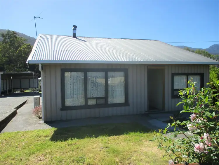 8 Murchison Street, Rosebery TAS 7470
