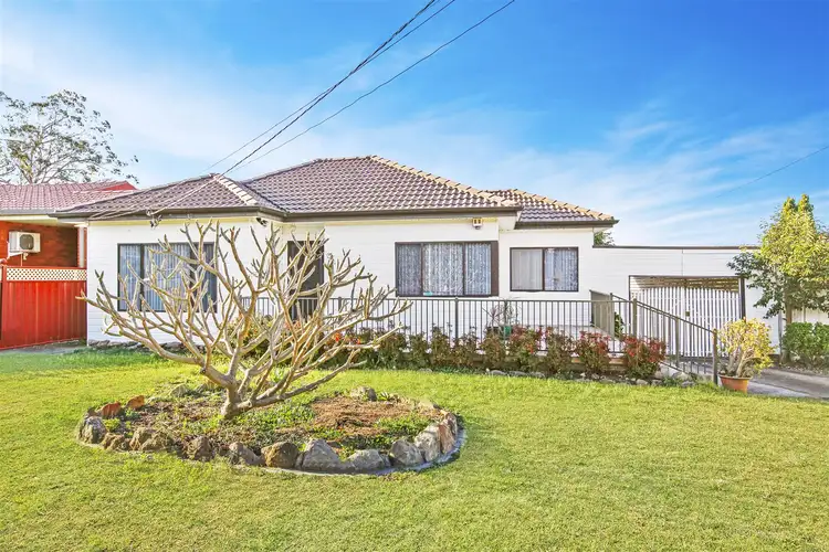 18 Blue Hills Crescent, Blacktown NSW 2148