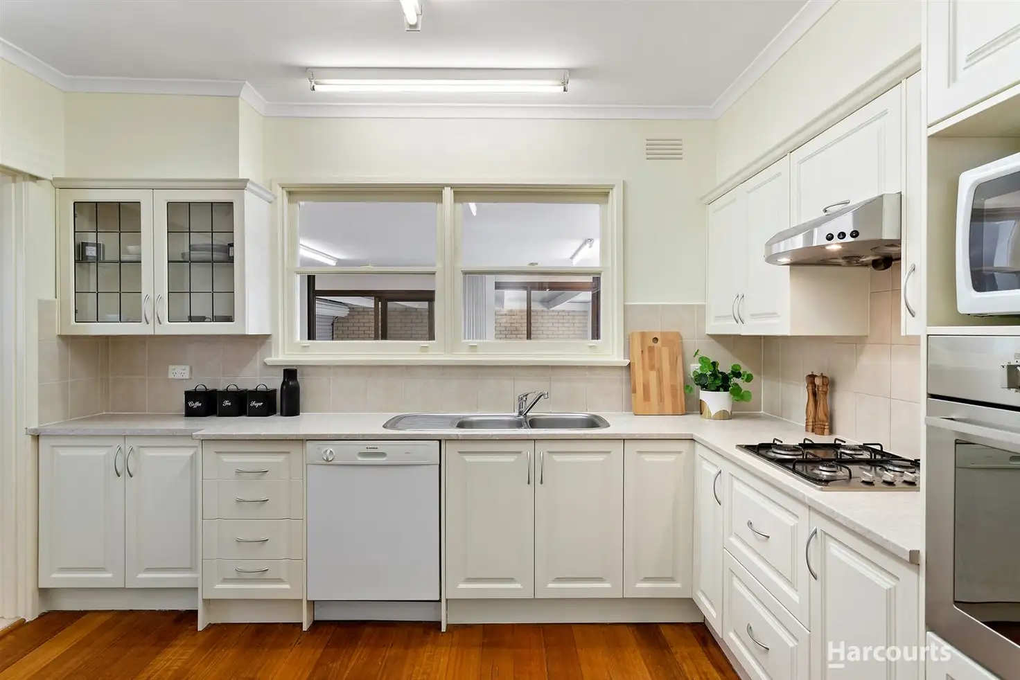 Main view of Homely townhouse listing, 1/5 Mimosa Street, Glen Waverley VIC 3150