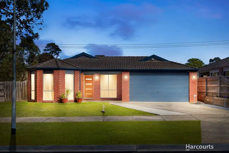 8 Jamie Court, Pakenham VIC 3810