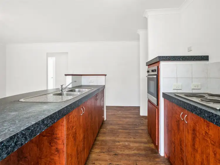 Sixth view of Homely house listing, 5 Darter Close, Beeliar WA 6164