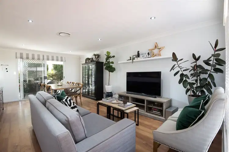 9/52 Groth Road, Boondall QLD 4034