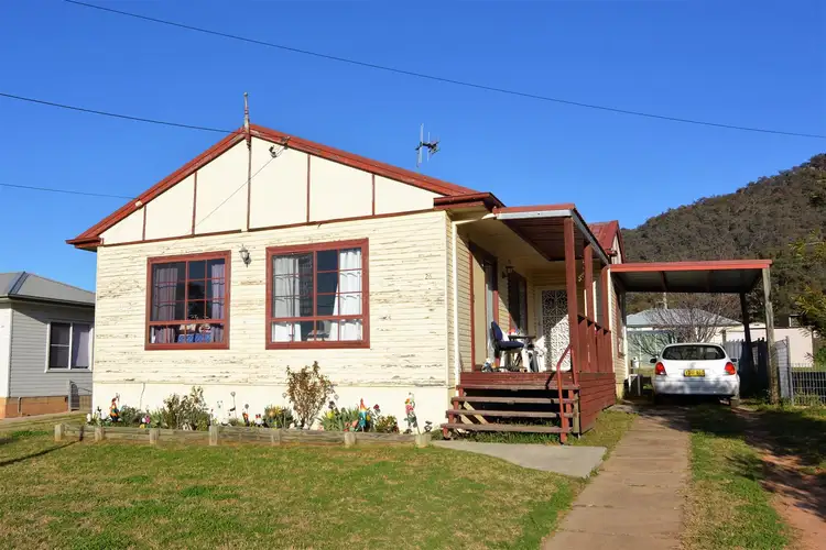 26 Bent St, Kandos NSW 2848