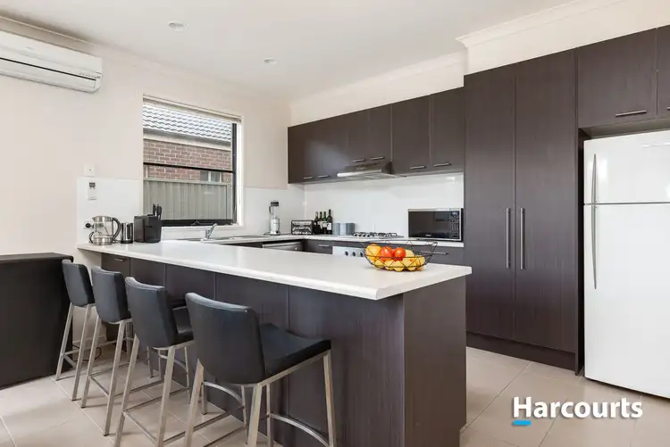 Fourth view of Homely house listing, 10 Petrel Circuit, Pakenham VIC 3810