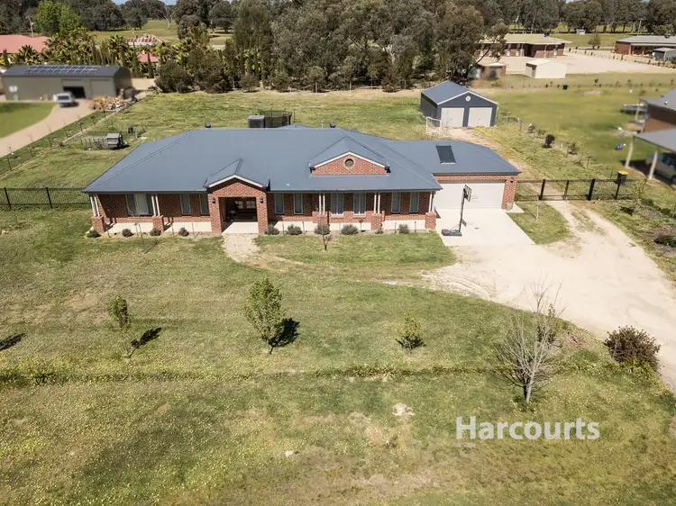 12 Elm Avenue, Wangaratta VIC 3677