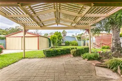 9 Deer Ave, Mount Barker SA 5251