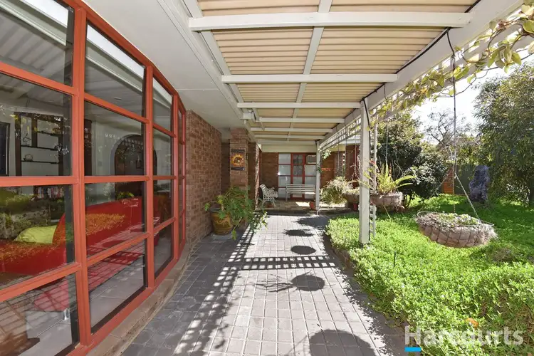 21 Lakeview Drive, Edgewater WA 6027