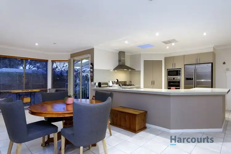 5 Oak Court, Somerville VIC 3912