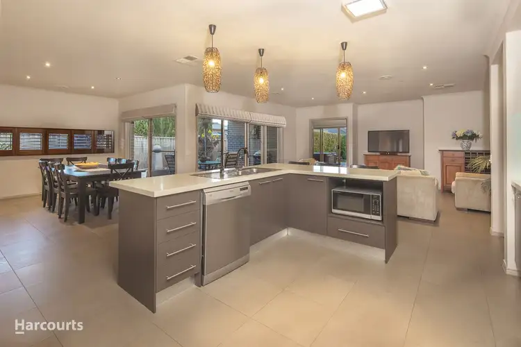 Fifth view of Homely house listing, 2 Jacob Court, Alfredton VIC 3350