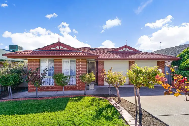 6 Brooks Circuit, Woodcroft SA 5162