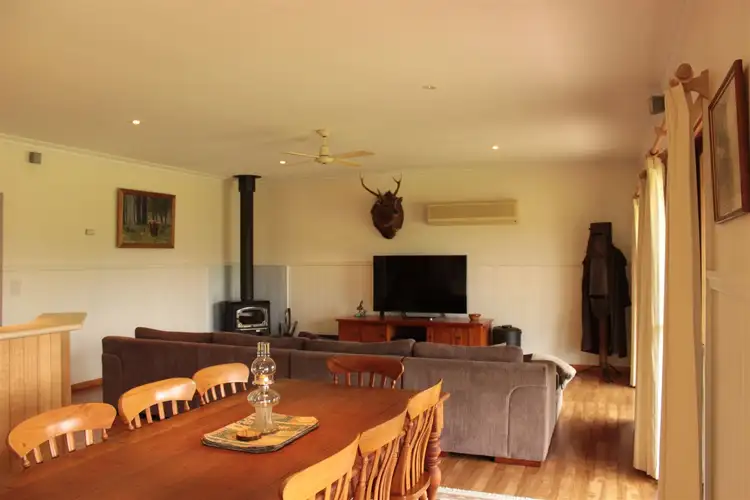 Fifth view of Homely house listing, 80 Edwards Road, Alexandra VIC 3714