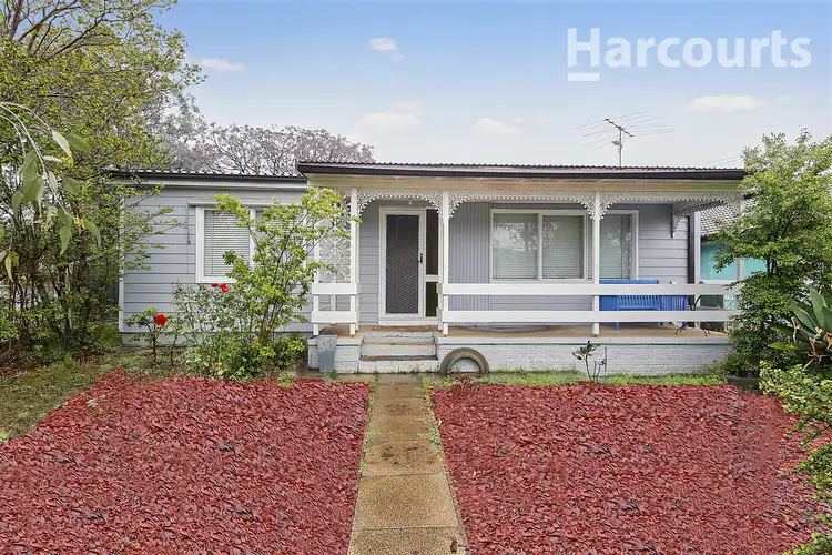 11 Warwick Street, Minto NSW 2566