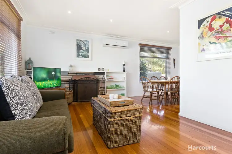 Second view of Homely house listing, 5 Eastbourne Court, Glen Waverley VIC 3150