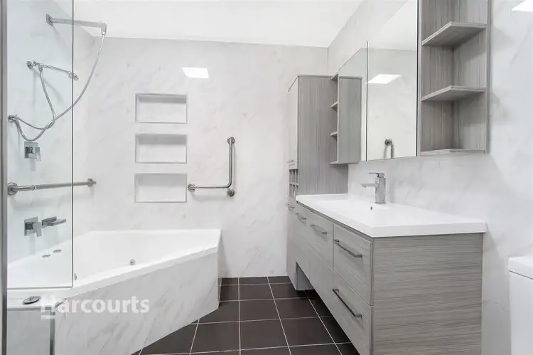 Fifth view of Homely house listing, 2 Culgoa Crescent, Koonawarra NSW 2530