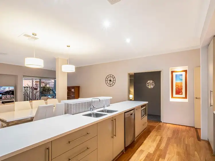 Sixth view of Homely house listing, 9 Augustus Court, Aubin Grove WA 6164