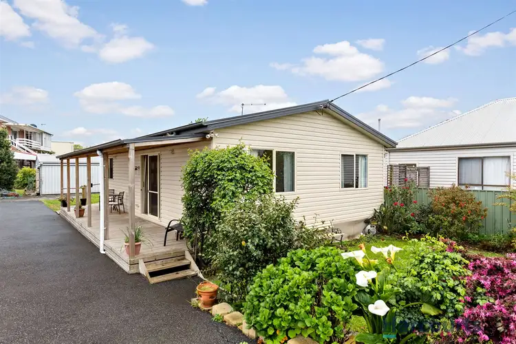 6 South Road, West Ulverstone TAS 7315