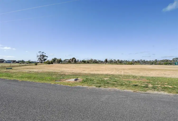 16 Holes Road, Haven VIC 3401
