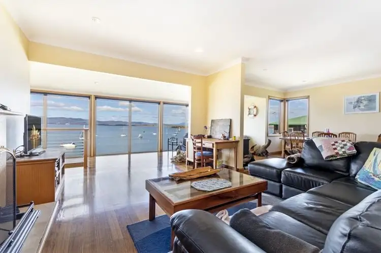 110 Flinders Street, Beauty Point TAS 7270