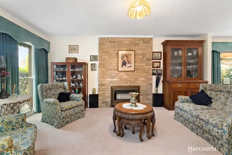 Second view of Homely house listing, 8 Cootamundra Drive, Wheelers Hill VIC 3150