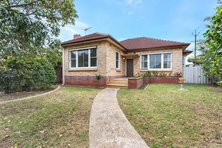 18 Bowman Crescent, Enfield SA 5085