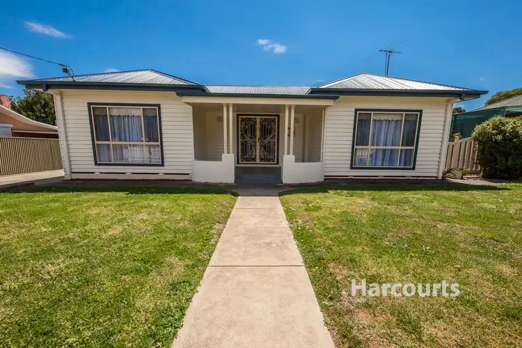 12 Esmond Street, Wangaratta VIC 3677