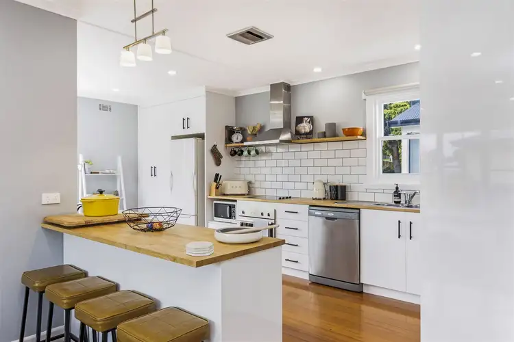 32 Edinburgh Street, Kings Meadows TAS 7249
