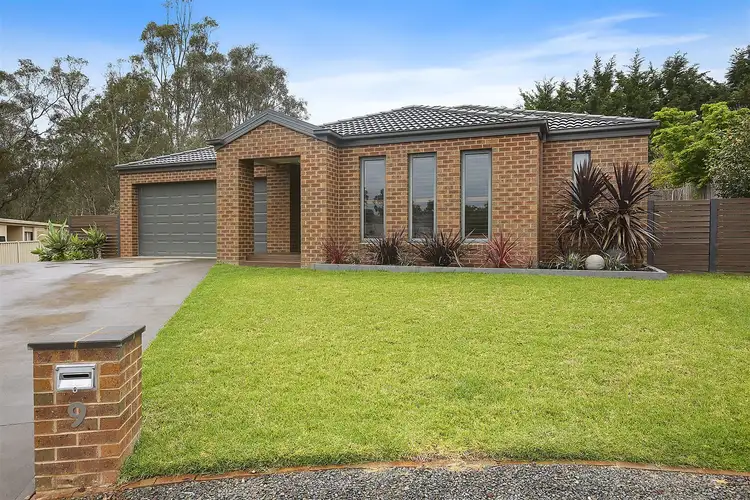 Second view of Homely house listing, 9 Wattleview court, Alexandra VIC 3714