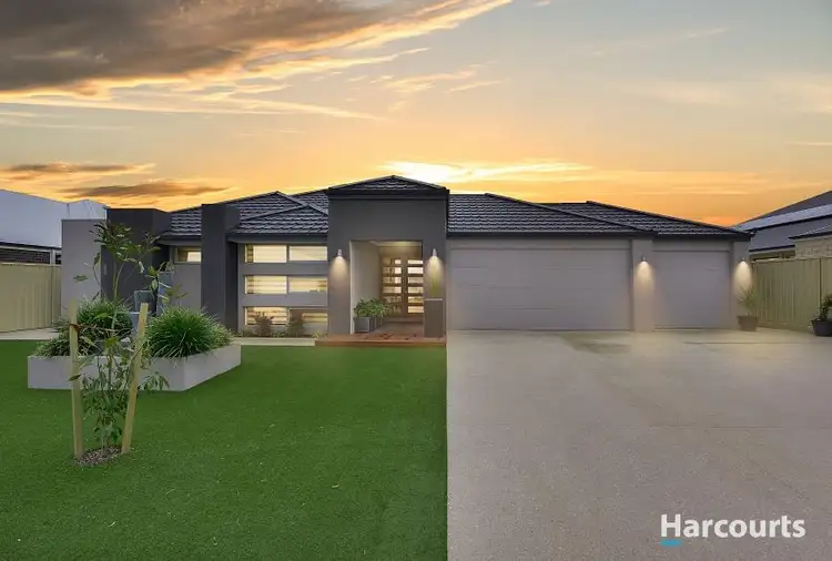 13 Warrior Pass, Madora Bay WA 6210