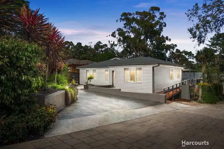 6 Ash Grove, Montrose VIC 3765