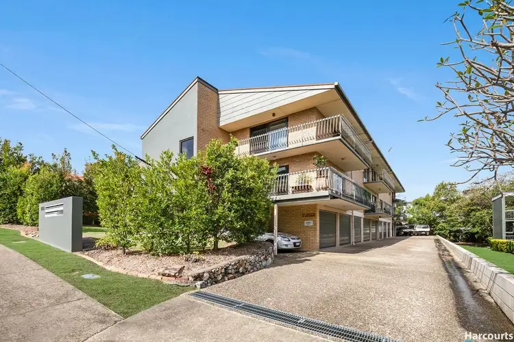 2/27 Pine Street, Bulimba QLD 4171