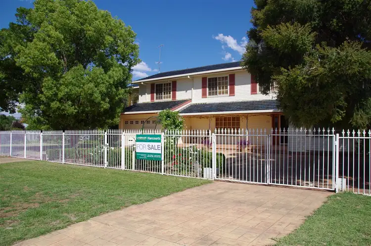 68 Boundary Street, Wee Waa NSW 2388