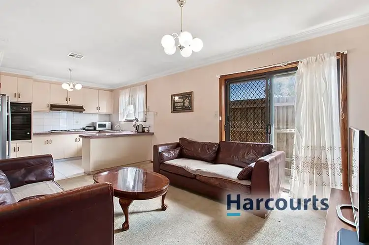 Fifth view of Homely house listing, 2 Centre Court, Avondale Heights VIC 3034