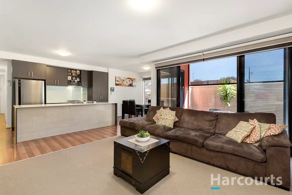 Main view of Homely unit listing, 1/82 Epping Rd, Epping VIC 3076
