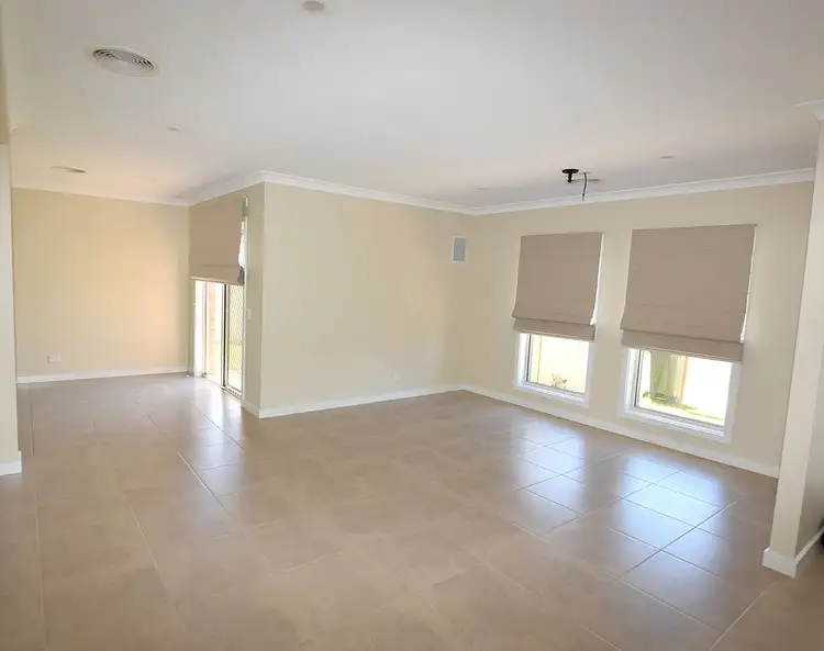 Second view of Homely townhouse listing, 4 Dalwhinnie Drive, Wangaratta VIC 3677