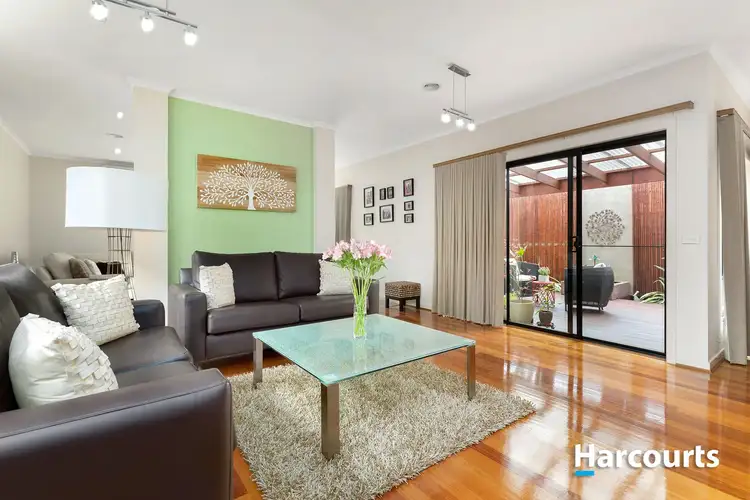 Second view of Homely house listing, 4 Cresta Court, Berwick VIC 3806
