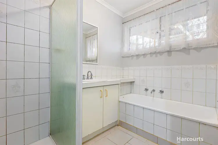 Sixth view of Homely house listing, 10 Angus Court, Pakenham VIC 3810