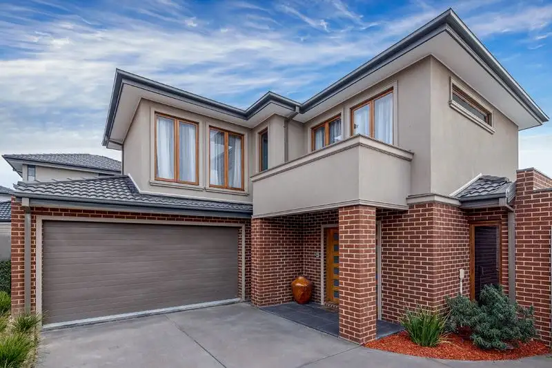 Main view of Homely townhouse listing, 2/545 Middleborough Road, Box Hill North VIC 3129