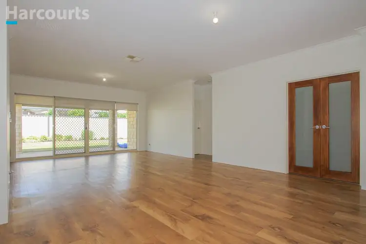 Sixth view of Homely house listing, 4 Durango Turn, Aubin Grove WA 6164