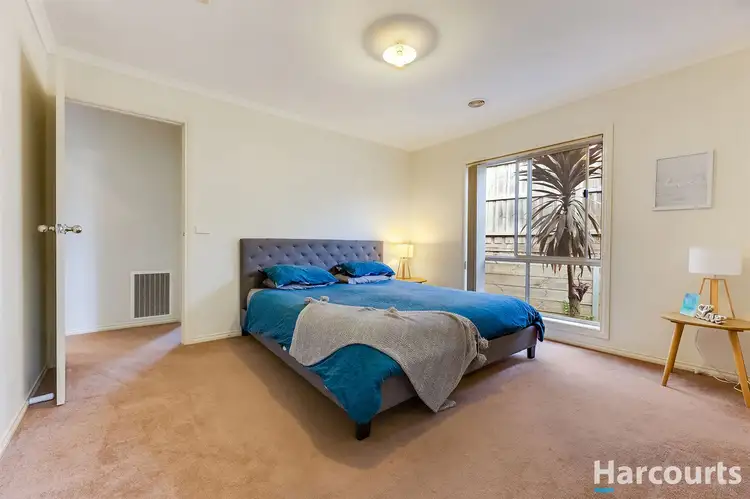 Sixth view of Homely house listing, 1 Orchard Court, Drouin VIC 3818