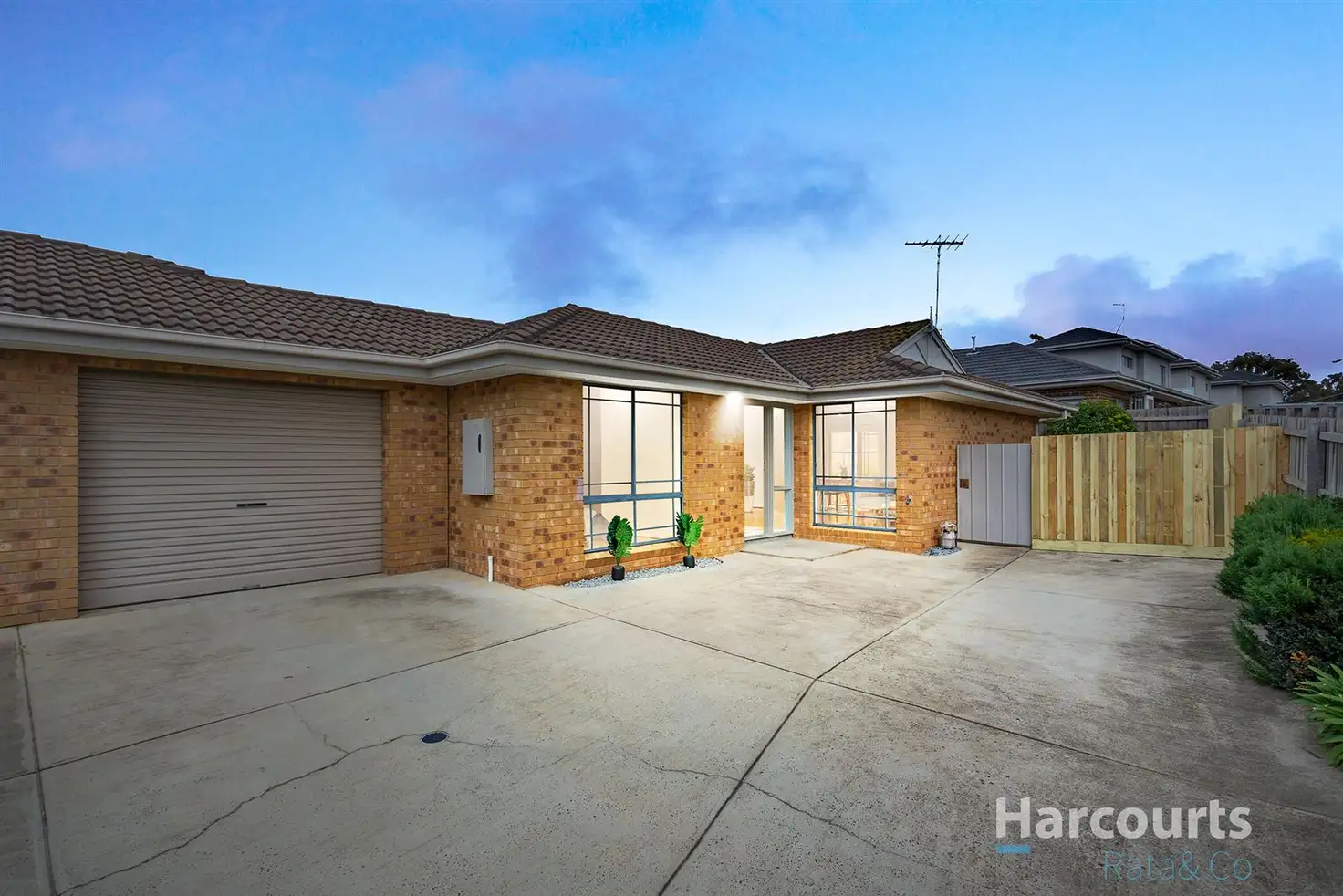 Main view of Homely house listing, 2/20 Newton Cresent, Lalor VIC 3075