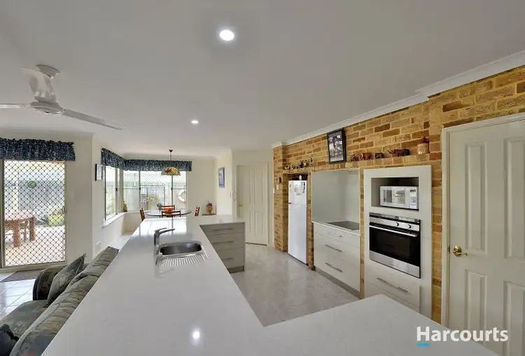 Sixth view of Homely house listing, 10 Parkwater Cove, Halls Head WA 6210