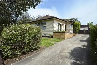 74 Ballarat Road, Hamlyn Heights VIC
