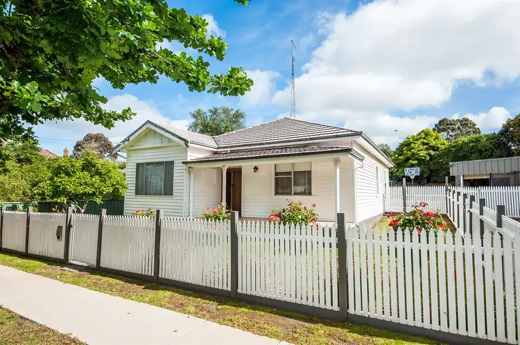 21 Goldsmith Street, Hamilton VIC 3300
