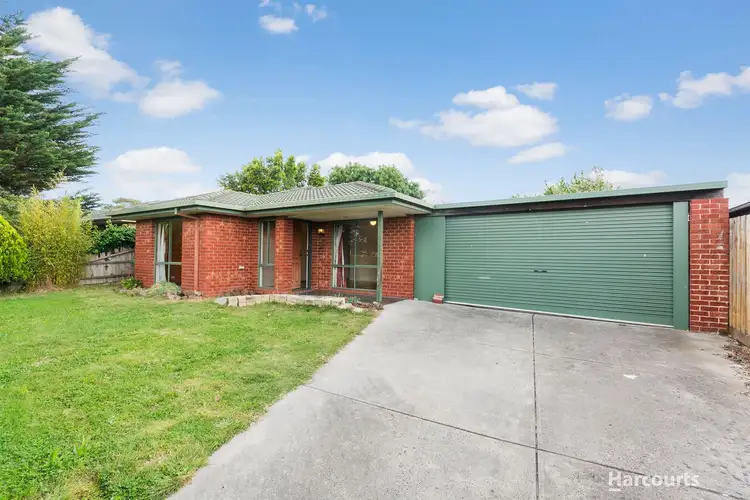 15 Rundell Way, Pakenham VIC 3810
